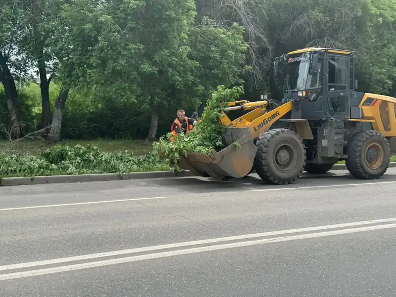 Магнитогорск даже в дожди следит за покосом травы в городе