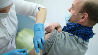 В Нижнекамске планируется вакцинировать до тысячи человек в день 