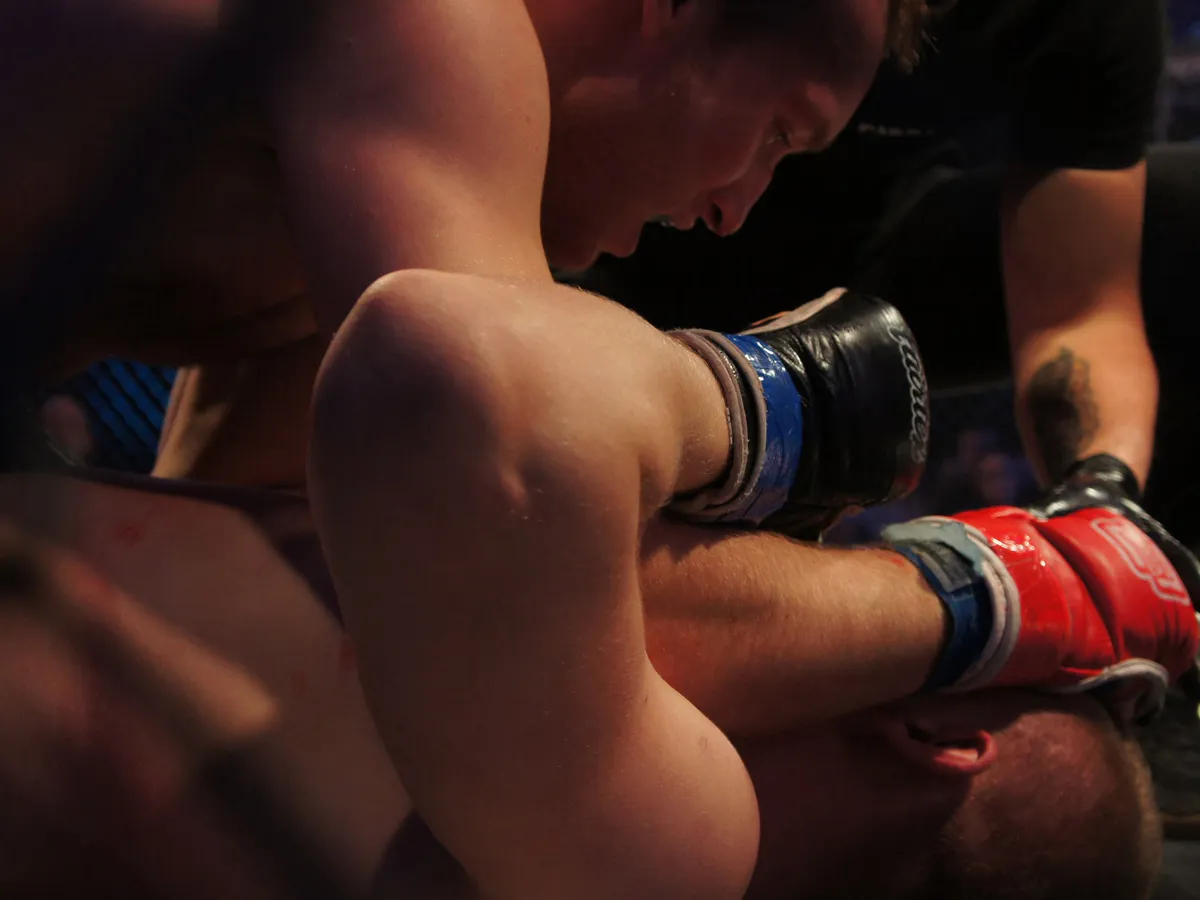 Прощальный поединок чемпиона по боксу пройдет в Челябинской области