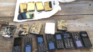 В рязанскую колонию попытались провезти 13 телефонов