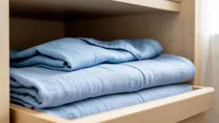 Кладу в шкаф 1 таблетку и белье благоухает свежестью - от затхлого запаха ни следа