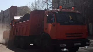 Во Владимире проходит весенняя уборка улиц и восстановление освещения