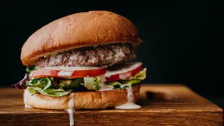 «Мираторг» произвел первую тонну  бургеров из премиальной говядины