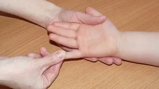 Небольшие упражнения из техники су-джок для ладоней и пальцев, которые помогут вам оставаться здоровыми