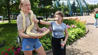 В Удмуртии подростки из группы риска посетили зоопарк в рамках акции «Каникулы с Общественным советом»