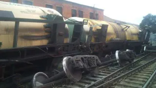 На станции Круглое Поле упали цистерны