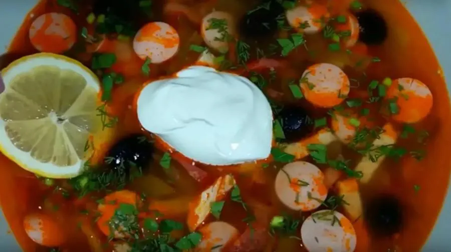 Делаем солянку из остатков праздничного застолья