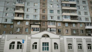 С 25 октября штраф по 5000 рублей для обладателей квартир с балконами – кому точно придется заплатить