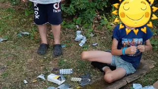 МВД проверит инцидент с детьми, которые ели в Канищеве выброшенные таблетки