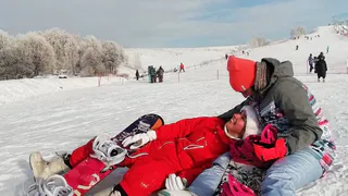Сноуборд, лыжи и коньки: как очаровательные рязанки проводят выходные