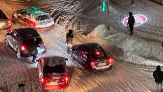 Имея 3 млн, выбирал между новым Geely Atlas и 3-летним BMW X1. Выбрал китайца - спустя полгода понял, прав ли был