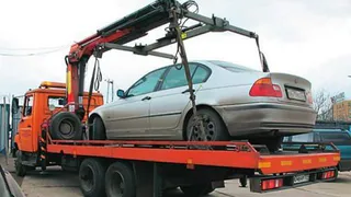 Должник расстался со своей иномаркой прямо на трассе