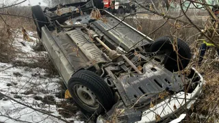 В Ухолове Renault вылетел в кювет и перевернулся