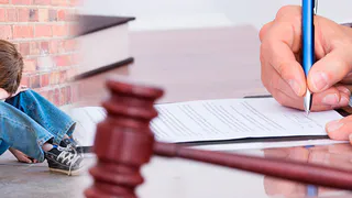 Многодетную мать в Нижнекамске могут лишить родительских прав