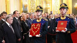 42% россиян не знакомы с Конституцией РФ