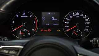 Мастер по ремонту ДВС простым языком объяснил, какие обороты считаются самыми вредными для мотора авто