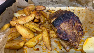 Картофель в пергаменте. Неделю уже готовлю - и всё равно едят с удовольствием: делюсь рецептом