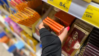 О чем кричат желтые ценники в магазинах. Знакомый маркетолог сохранила деньги в моем кошельке - рассказываю как