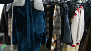 Уральские таможенники изъяли нелегальные шубы на 9 млн рублей