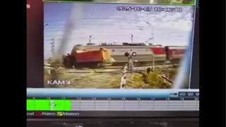 Появилось видео столкновения поезда с «КАМАЗом» (видео)