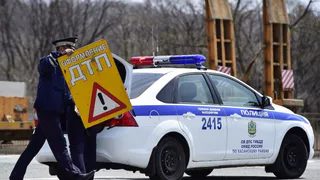 Маршрутная «Газель» сбила ребенка у школы. Обстоятельства происшествия выясняются Госавтоинспекцией.