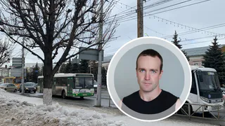 Почему транспорт ходит с перебоями? Пояснил водитель автобуса