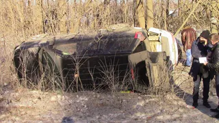 Рязанка на иномарке врезалась «Ленд Ровер» и съехала в кювет