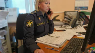 В Сыктывкаре предприниматель при содействии приставов получил 150 тысяч за производственную травму