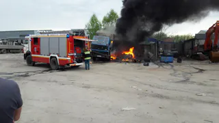 В Рязани на улице Черновицкой сгорели два автомобиля