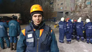 Из МЧС уволили сотрудника, который спас младенца после обрушения многоэтажки в Магнитогорске