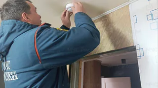 В домах семей военнослужащих Владимирской области устанавливают пожарные датчики