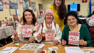 В Петербурге весна заговорила на языке коми: в представительстве республики отметили "Муса, енбиа, киподтуя Коми ань"