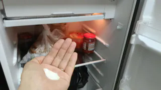 Положите соль в холодильник и навсегда избавьтесь от большой проблемы