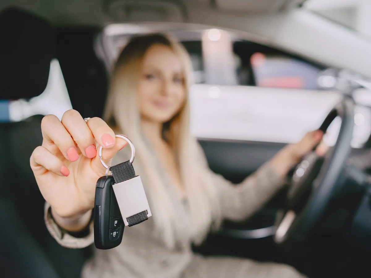 Водители категории "В" смогут получить еще одни права в мае без сдачи экзамена - нужна всего одна справка