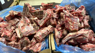 Купил в «Светофоре» красивый кусок мяса, а есть его не смог. Не воняло, не тухлое — но что-то было не так. Вот, в чём подвох