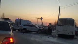 В Коми водитель с 40-летним стажем устроил аварию с пассажирским автобусом