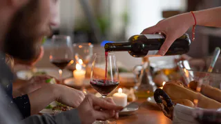 Жители области стали меньше травиться алкоголем