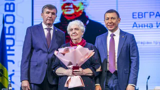 Нижнекамцам вручили государственные награды