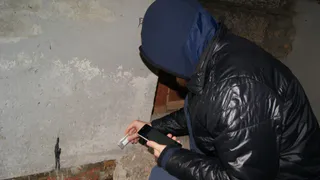 Больше 100 граммов "синтетики": в Рязани нашли крупную закладку с наркотиками