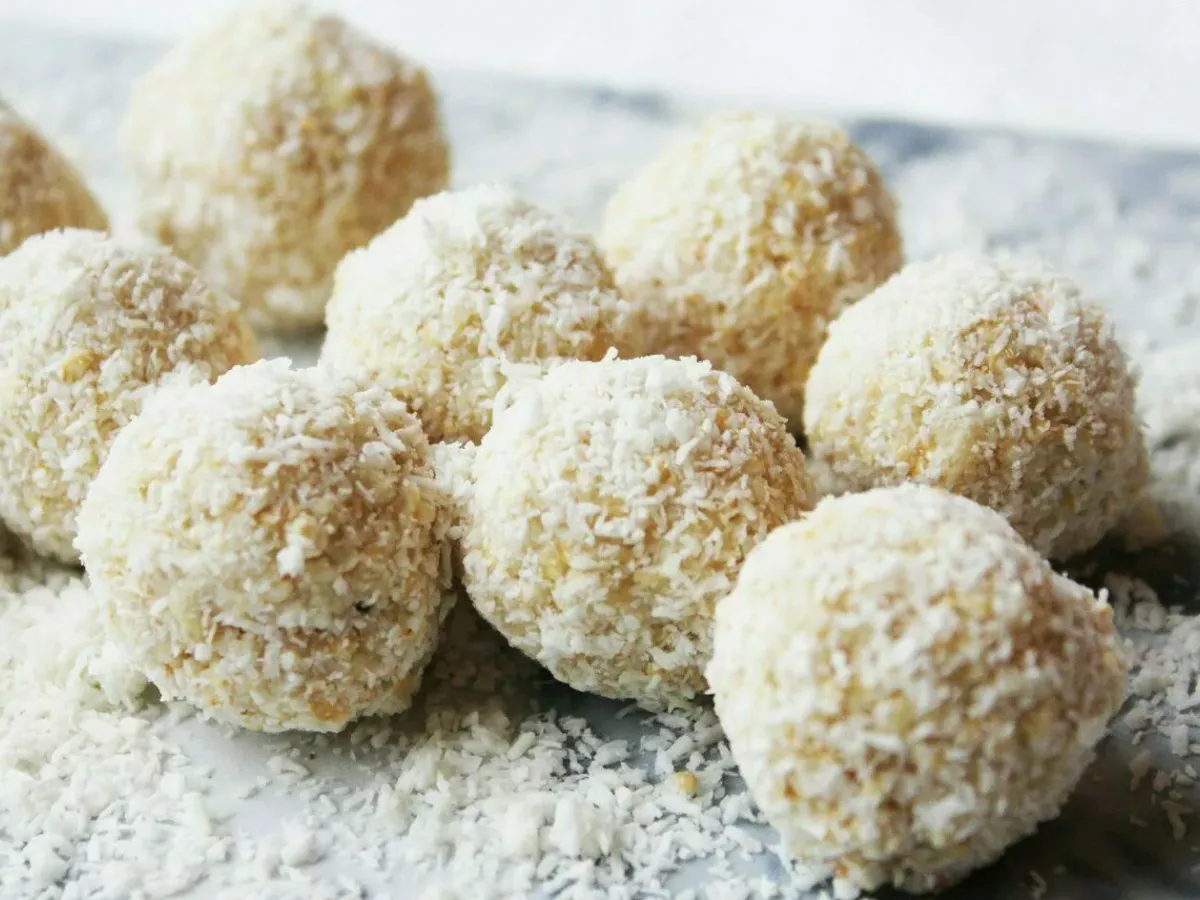 Творожные конфеты 'Раффаэлло' — вкуснее оригинала: всего 3 продукта и 15 минут