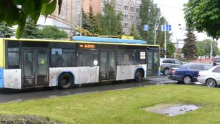 Опять: в Рязани изменили схему движения троллейбусов из-за перекрытия моста на улице Ленина