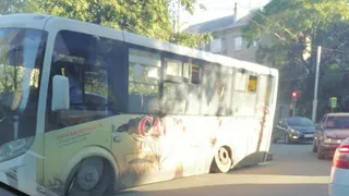 На чём мы ездим: в Приокском у маршрутки отвалились колёса