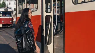 В Магнитогорске лихачи на дорогах бьют трамваи: пострадали новые вагоны моделей 71-623 и «Горизонт»