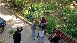 Жительница Рязани пожаловалась на бросающих камни с шестого этажа подростков