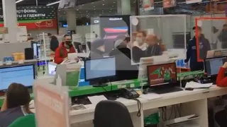 Из-за пылесоса: в рязанском магазине "Эльдорадо" подрались охранник и покупатель