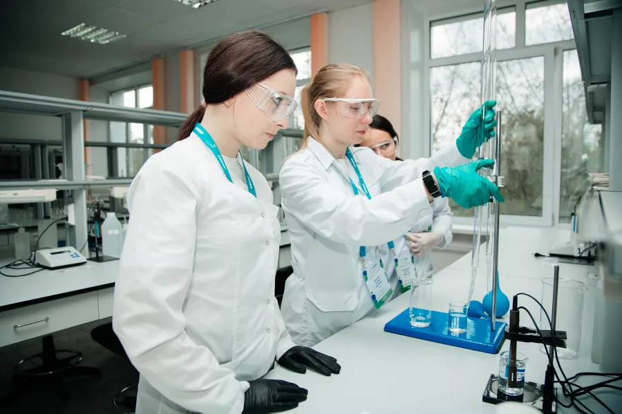 В Нижнекамске открылся третий отраслевой чемпионат PetroChemSkills
