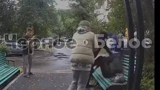 Полиция Магнитогорска оперативно задержала молодчиков, которые избили мужчину на глазах у беременной жены