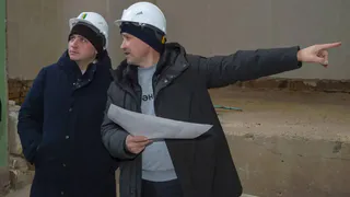 Мэр Нижнекамска проинспектировал ход ремонта образовательных учреждений