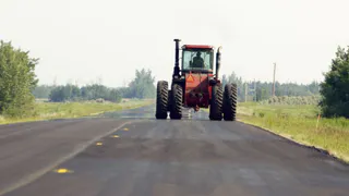 Тракториста из Печоры повторно поймали пьяным за рулем