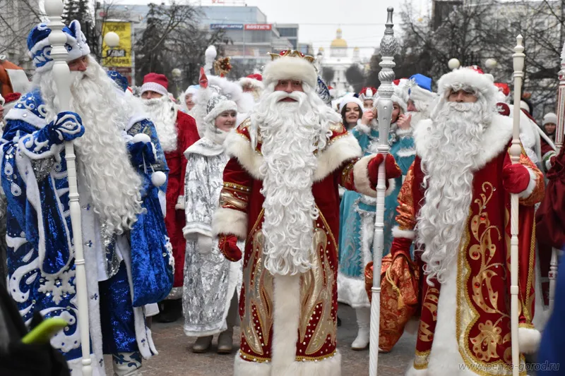 В Пензе прошёл парад Дедов Морозов
